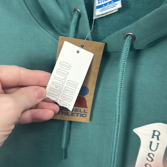 Russell Athletic UO Exclusive Remmington Sweatshirt Green Size Large. NWT. - Picture 8 of 11